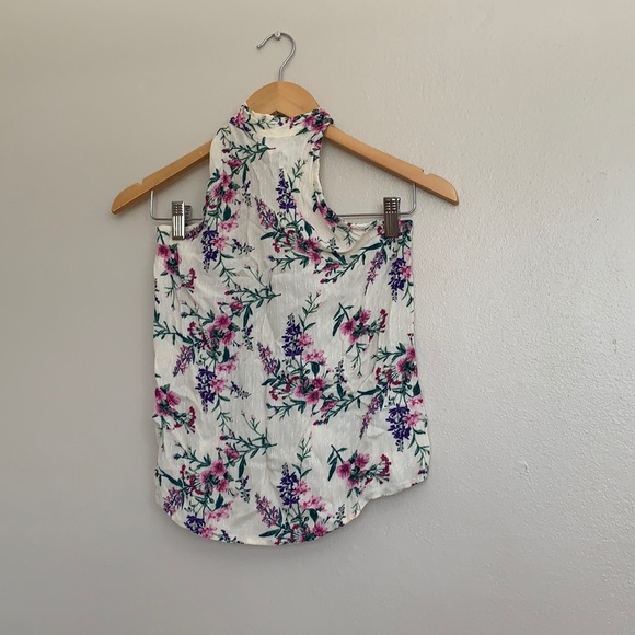 American Eagle Outfitters Tops - American Eagle Outfitters Halter Floral Top Cream